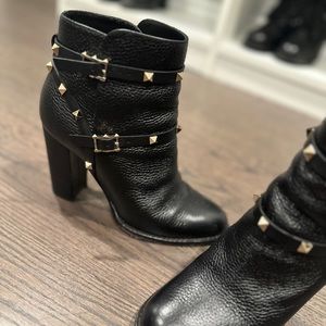 Valentino rockstud boot size 39